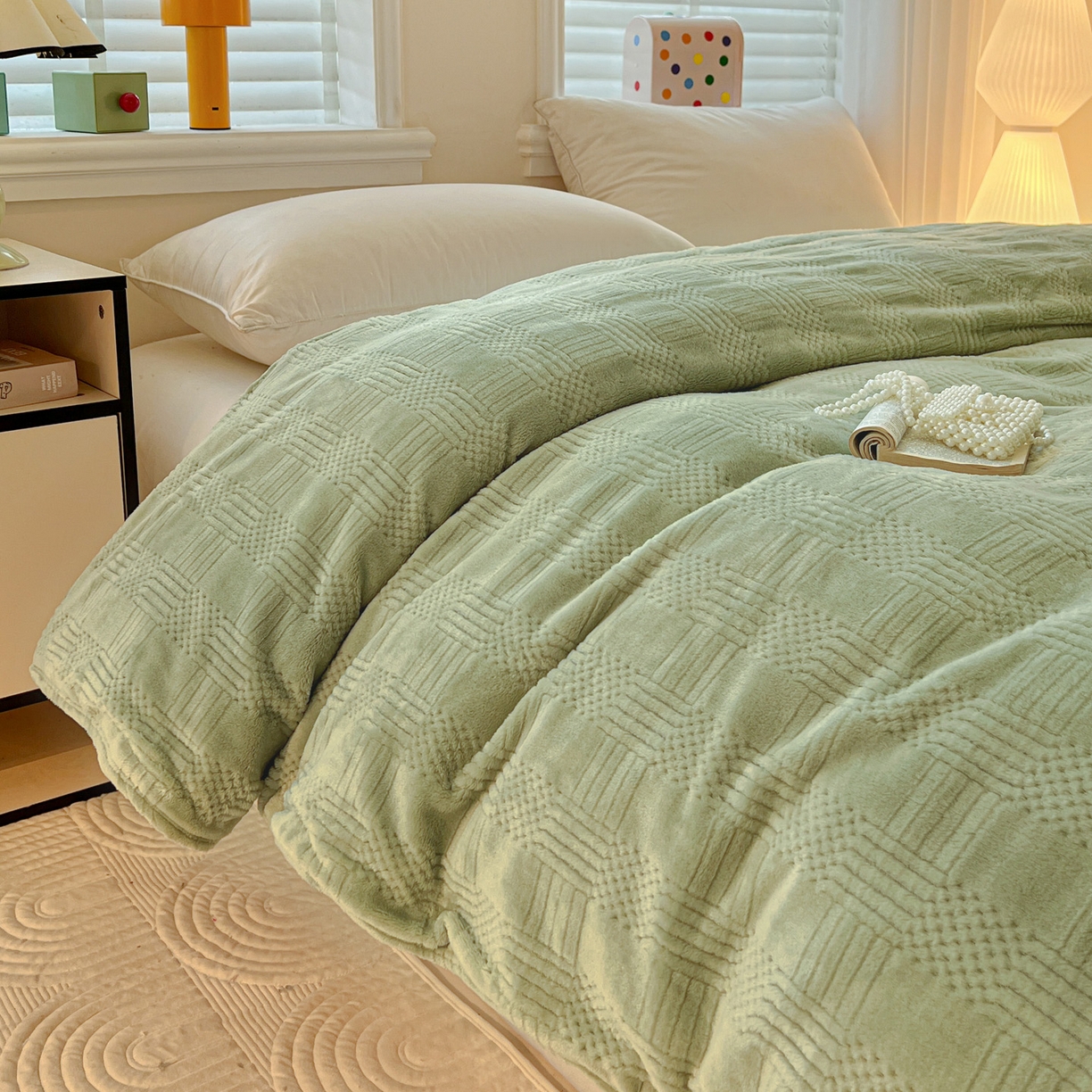 91家纺网 家纺一手货源 找家纺 美洲琳 2025新款提花简约珊瑚绒法莱绒毯毛毯毯子 绿色