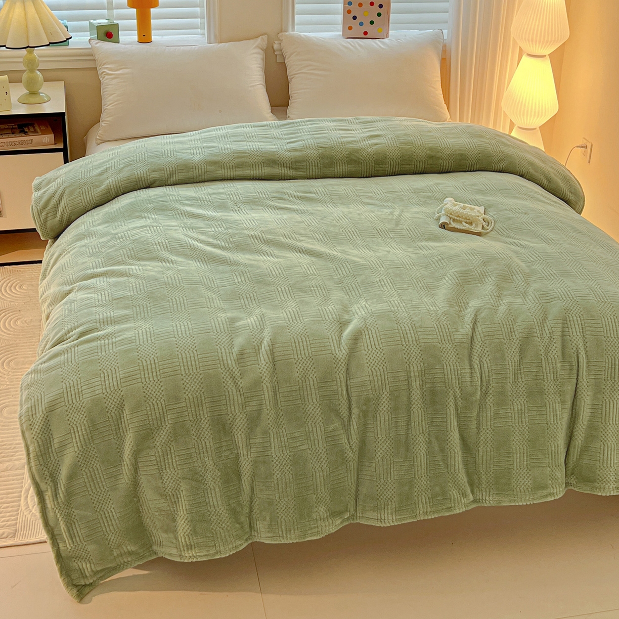 91家纺网 家纺一手货源 找家纺 美洲琳 2025新款提花简约珊瑚绒法莱绒毯毛毯毯子 绿色