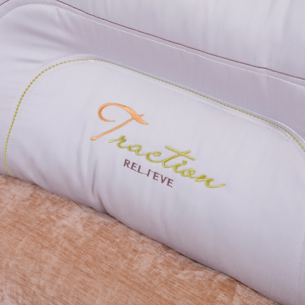 91家纺网 家纺一手货源 找家纺 （总）麦肯锡 2025新款牵引护颈枕枕头枕芯