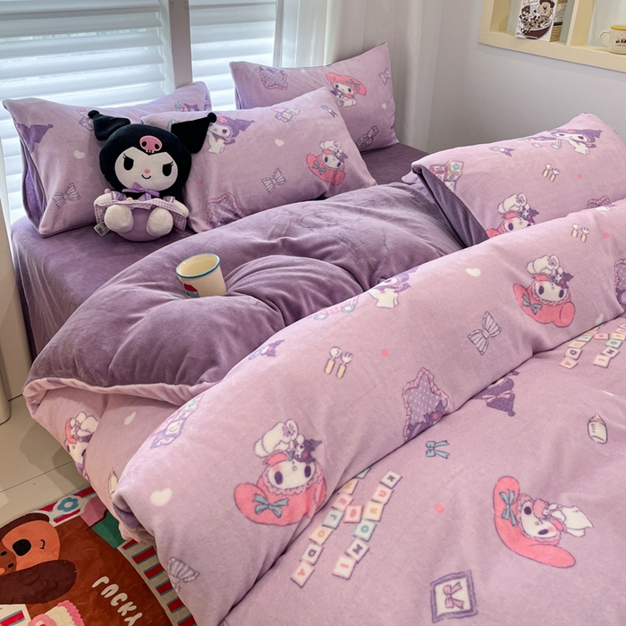 91家纺网 家纺一手货源 找家纺 孩子王家纺 2025新款正版授权卡通牛奶绒小版奥特曼-三丽鸥（含防伪码） 邂逅童年