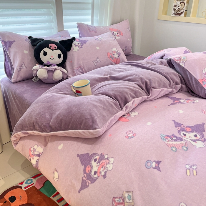 91家纺网 家纺一手货源 找家纺 孩子王家纺 2025新款正版授权卡通牛奶绒小版奥特曼-三丽鸥（含防伪码） 邂逅童年