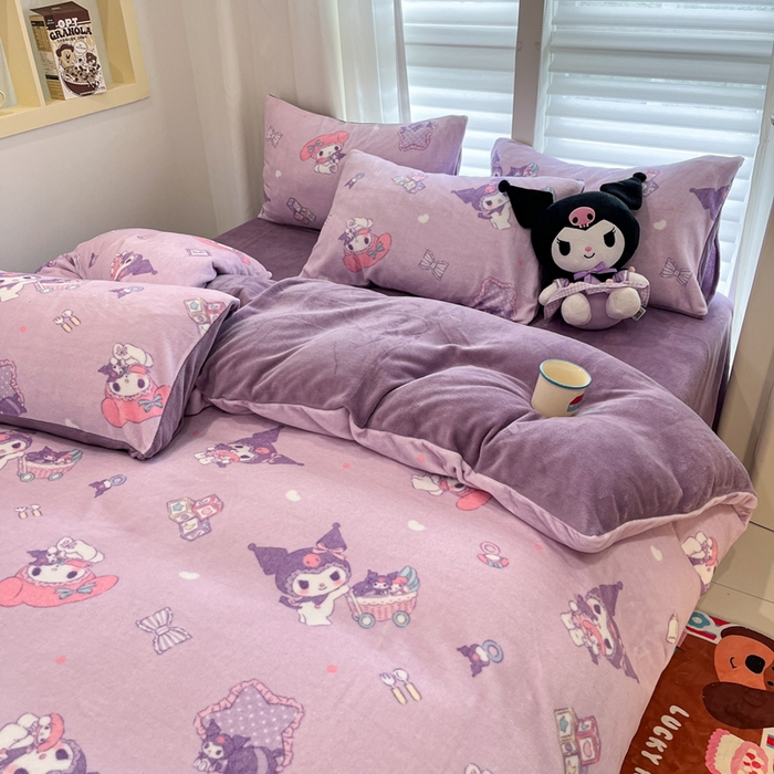 91家纺网 家纺一手货源 找家纺 孩子王家纺 2025新款正版授权卡通牛奶绒小版奥特曼-三丽鸥（含防伪码） 邂逅童年