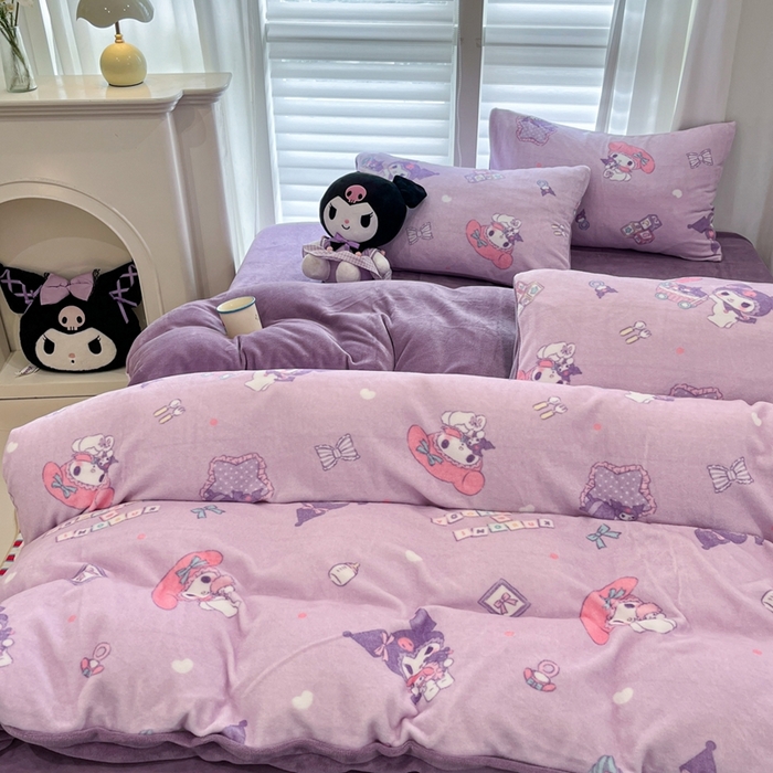 91家纺网 家纺一手货源 找家纺 孩子王家纺 2025新款正版授权卡通牛奶绒小版奥特曼-三丽鸥（含防伪码） 邂逅童年