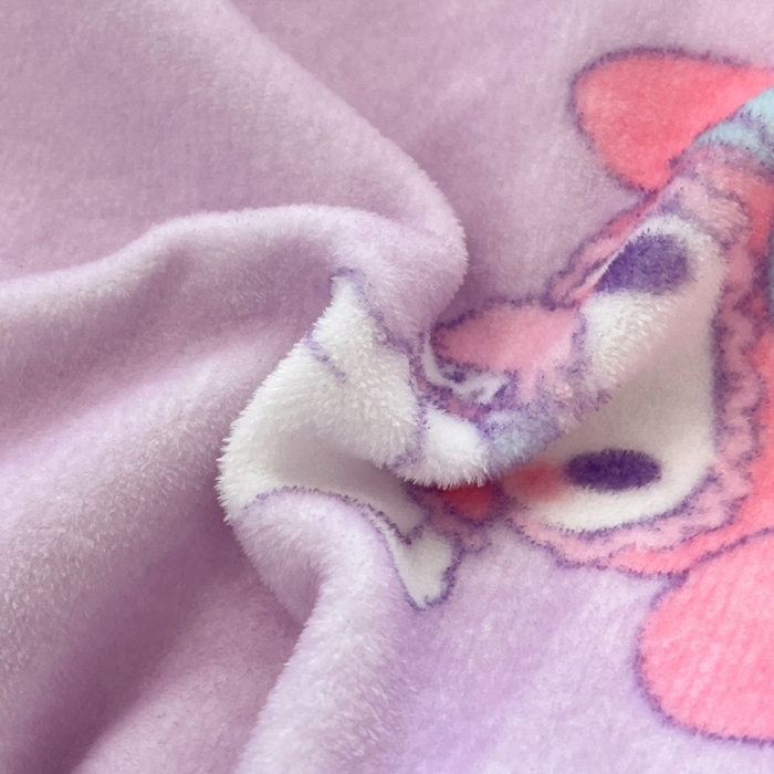 91家纺网 家纺一手货源 找家纺 孩子王家纺 2025新款正版授权卡通牛奶绒小版奥特曼-三丽鸥（含防伪码） 邂逅童年