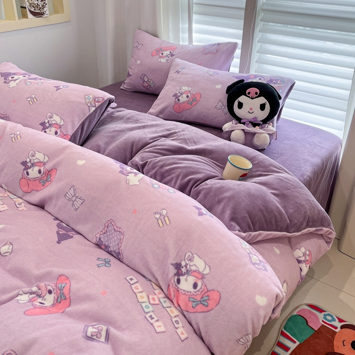 91家纺网 家纺一手货源 找家纺 孩子王家纺 2025新款正版授权卡通牛奶绒小版奥特曼-三丽鸥（含防伪码） 邂逅童年