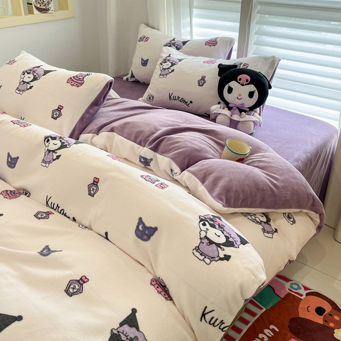 91家纺网 家纺一手货源 找家纺 孩子王家纺 2025新款正版授权卡通牛奶绒小版奥特曼-三丽鸥（含防伪码） 布丁库洛米