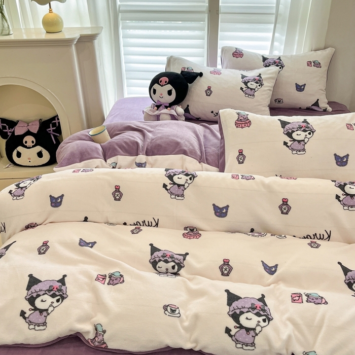 91家纺网 家纺一手货源 找家纺 孩子王家纺 2025新款正版授权卡通牛奶绒小版奥特曼-三丽鸥（含防伪码） 布丁库洛米