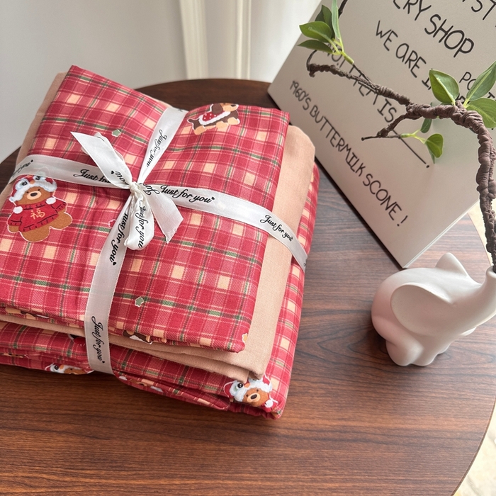 91家纺网 家纺一手货源 找家纺 爱思佳 2024新款A类母婴全棉双层纱印花四件套直播热卖系列三 叠拍图 旺财