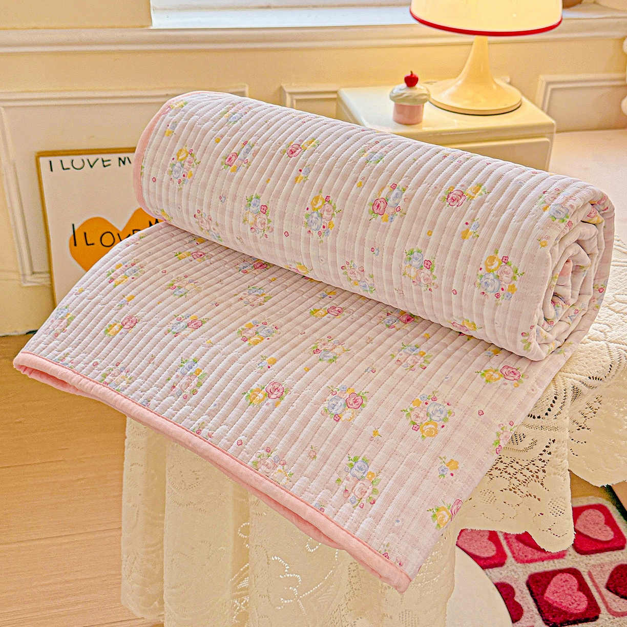 91家纺网 家纺一手货源 找家纺 恒尚居 2025新款双层纱床盖床盖单品单床盖云感夹棉床单床垫软床垫-四季款【系列二】 【美好时光】双层纱