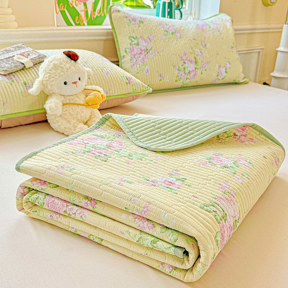 91家纺网 家纺一手货源 找家纺 恒尚居 2025新款双层纱床盖床盖单品单床盖云感夹棉床单床垫软床垫-四季款【系列二】 【花仙子】双层纱