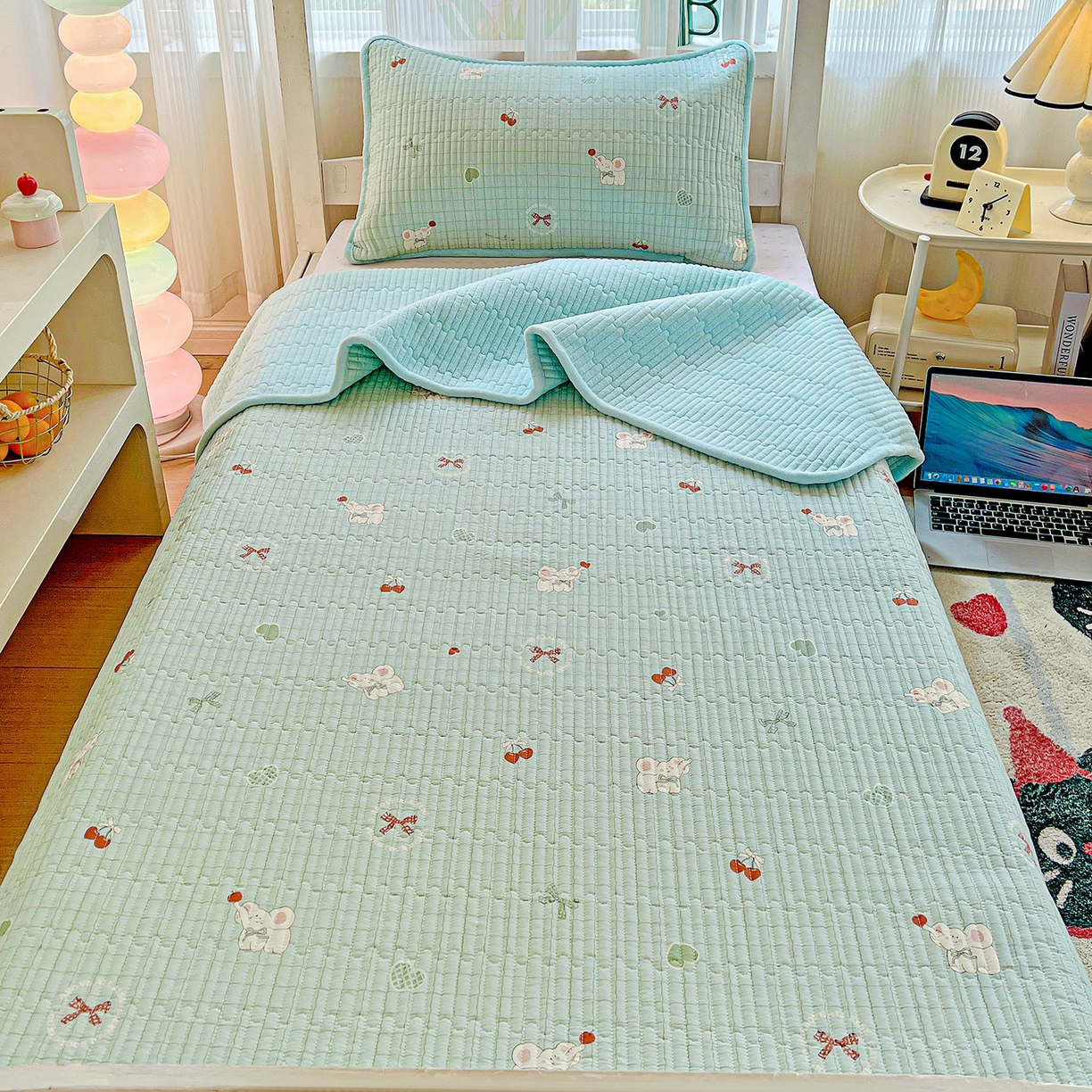 91家纺网 家纺一手货源 找家纺 恒尚居 2025新款学生床盖纯棉牛奶绒正反两用夹棉床单床垫-秋冬款-四季通用【系列一】 蓝象【A纯棉-B宝宝绒】