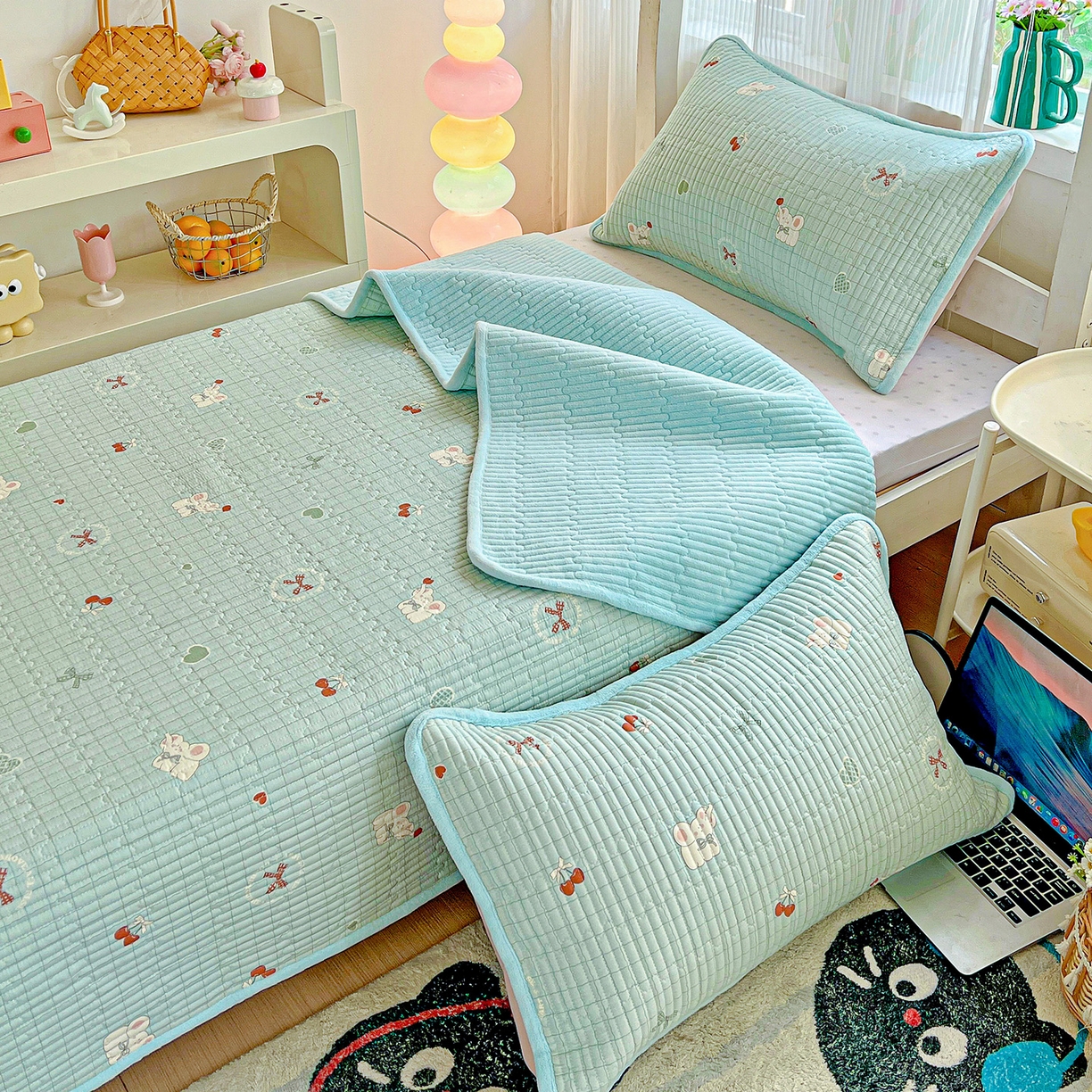 91家纺网 家纺一手货源 找家纺 恒尚居 2025新款学生床盖纯棉牛奶绒正反两用夹棉床单床垫-秋冬款-四季通用【系列一】 蓝象【A纯棉-B宝宝绒】