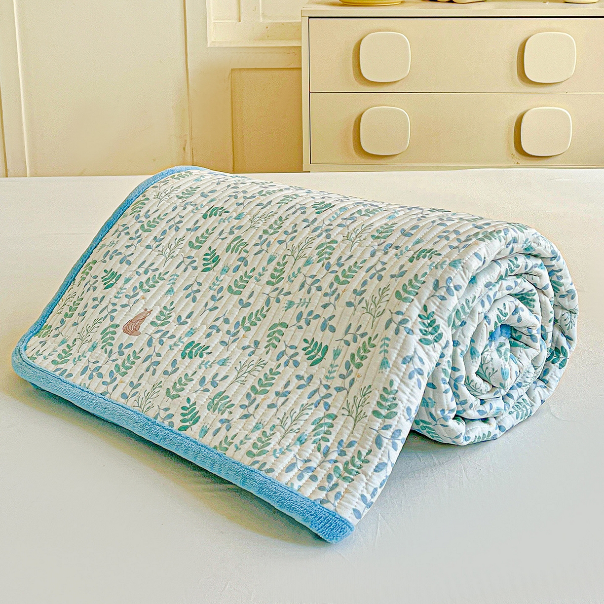 91家纺网 家纺一手货源 找家纺 恒尚居 2025新款学生床盖纯棉牛奶绒正反两用夹棉床单床垫-秋冬款-四季通用【系列一】 绿野仙踪【A纯棉-B宝宝绒】