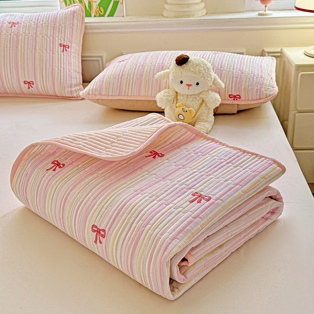 91家纺网 家纺一手货源 找家纺 恒尚居 2025新款双层纱床盖床盖单品单床盖云感夹棉床单床垫软床垫-四季款【系列二】 【完美日记】双层纱