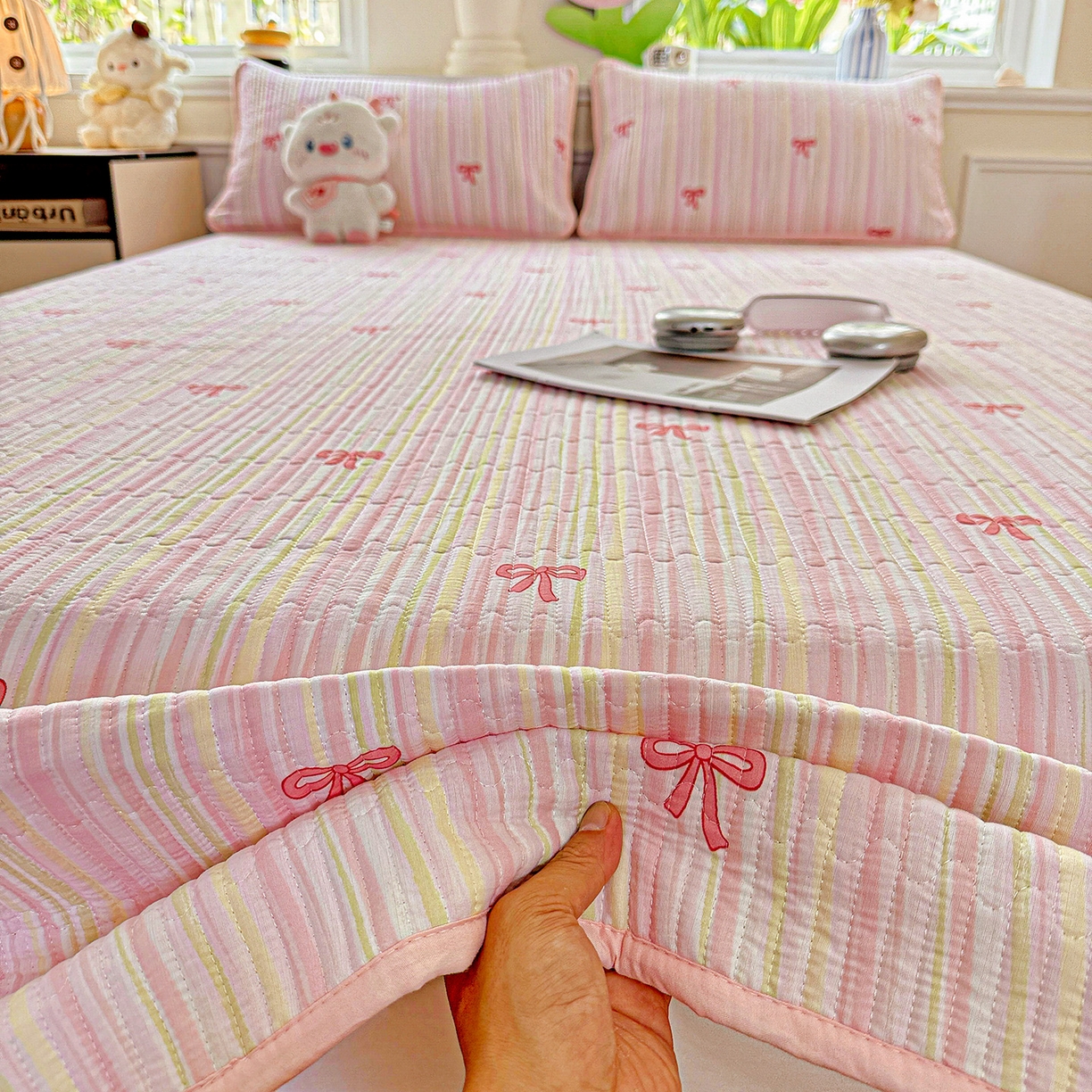 91家纺网 家纺一手货源 找家纺 恒尚居 2025新款双层纱床盖床盖单品单床盖云感夹棉床单床垫软床垫-四季款【系列二】 【完美日记】双层纱