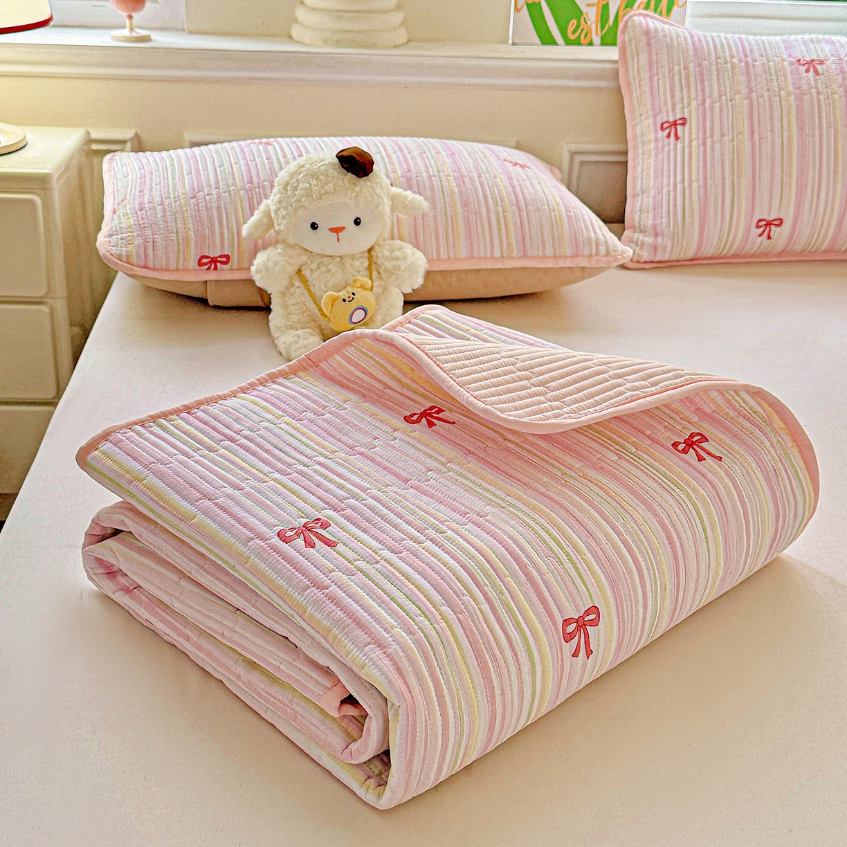 91家纺网 家纺一手货源 找家纺 恒尚居 2025新款双层纱床盖床盖单品单床盖云感夹棉床单床垫软床垫-四季款【系列二】 【完美日记】双层纱