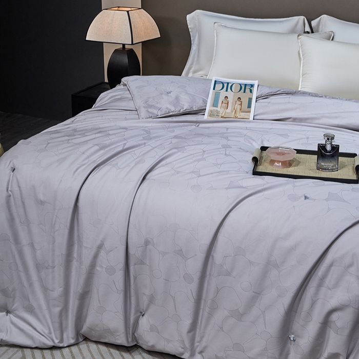 91家纺网 家纺一手货源 找家纺 蚕云阁蚕丝家居 2025新款舒适蚕丝被一级桑蚕丝花赋系列被子被芯 高级灰一级桑蚕丝