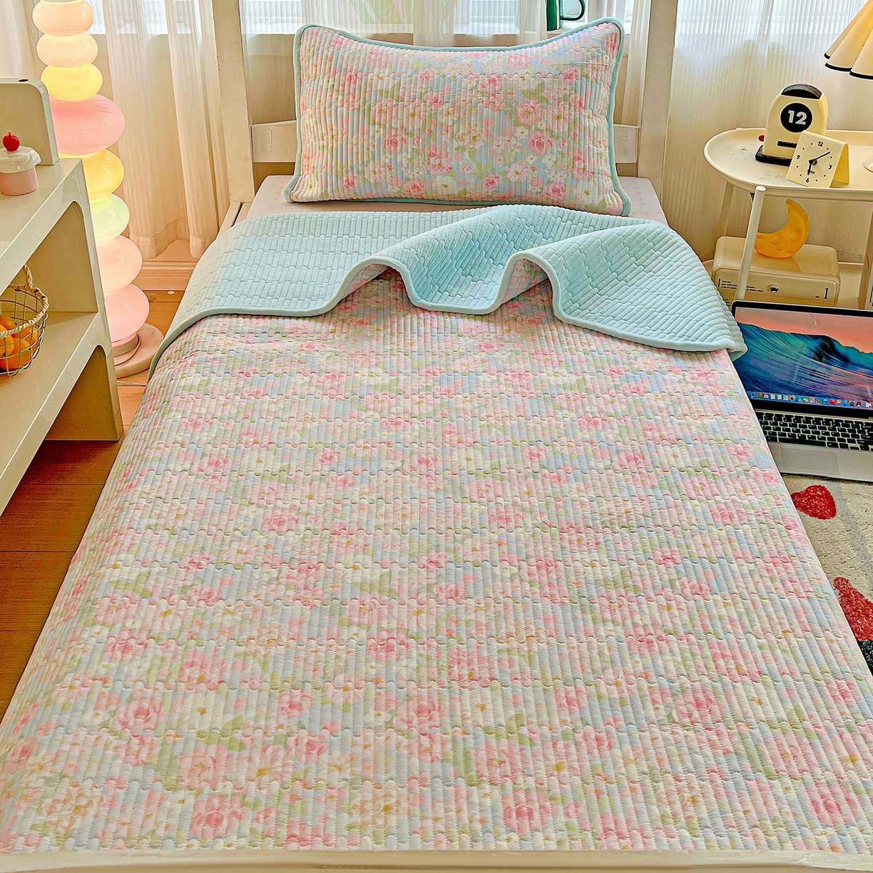 91家纺网 家纺一手货源 找家纺 恒尚居 2025新款学生床盖纯棉牛奶绒正反两用夹棉床单床垫-秋冬款-四季通用【系列一】 梦幻【A纯棉-B宝宝绒】