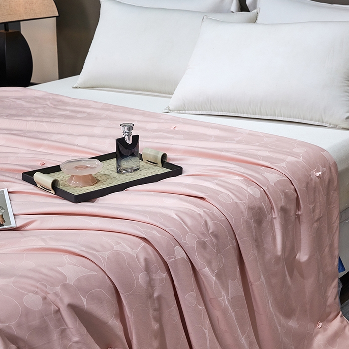 91家纺网 家纺一手货源 找家纺 蚕云阁蚕丝家居 2025新款舒适蚕丝被一级桑蚕丝花赋系列被子被芯 豆沙一级桑蚕丝