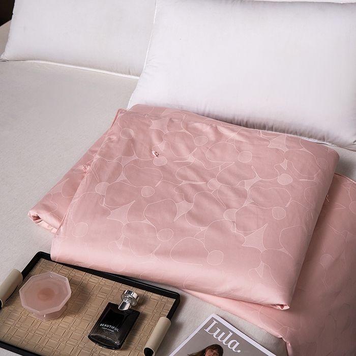 91家纺网 家纺一手货源 找家纺 蚕云阁蚕丝家居 2025新款舒适蚕丝被一级桑蚕丝花赋系列被子被芯 豆沙一级桑蚕丝