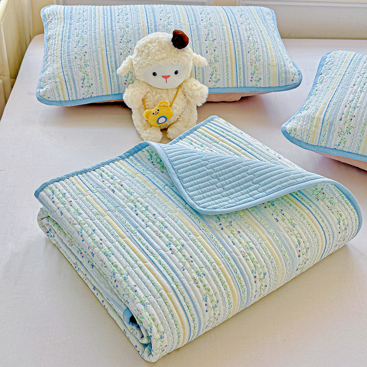 91家纺网 家纺一手货源 找家纺 恒尚居 2025新款双层纱床盖床盖单品单床盖云感夹棉床单床垫软床垫-四季款【系列二】 【阳光庄园】双层纱