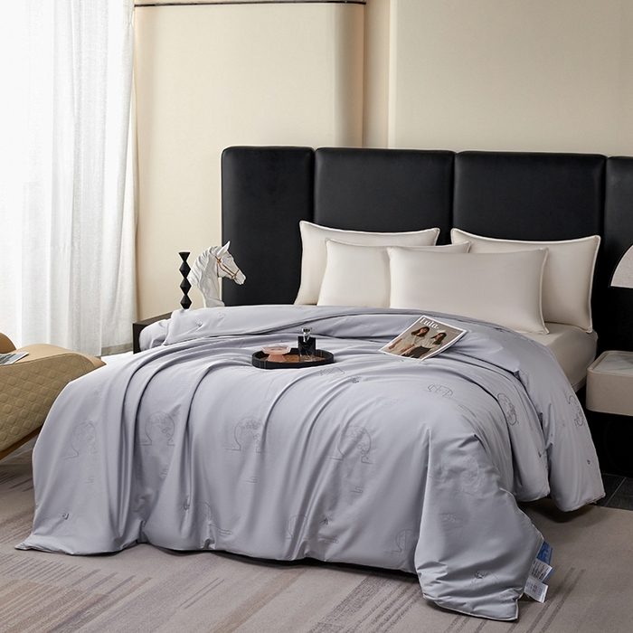 91家纺网 家纺一手货源 找家纺 蚕云阁蚕丝家居 2025新款舒适蚕丝被一级桑蚕丝蚕韵江南系列被子被芯 高级灰一级桑蚕丝