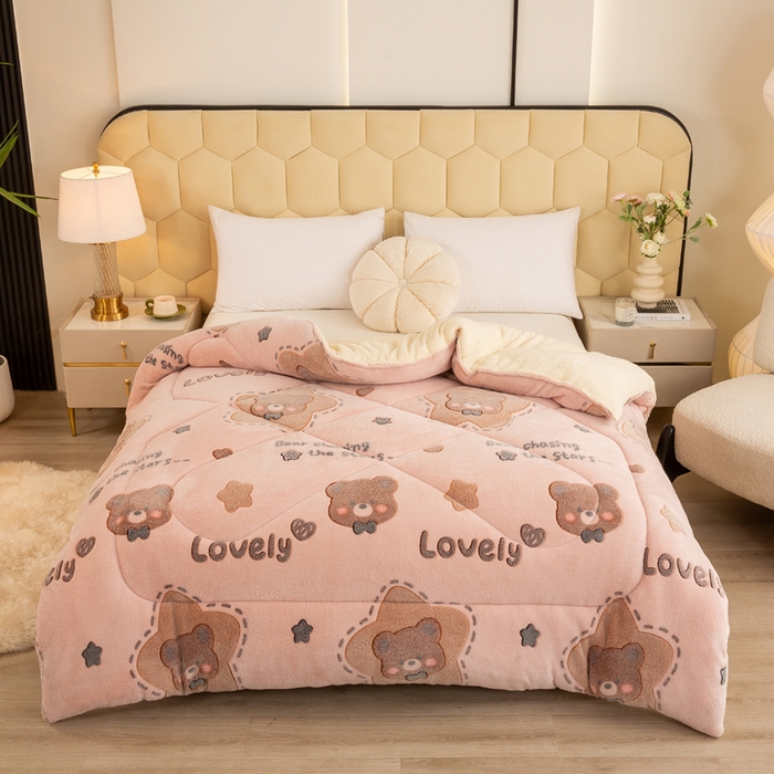 91家纺网 家纺一手货源 找家纺 梦初语 2025新款羊羔绒被子棉被双面绒冬被秋冬季保暖加厚雪花绒被芯直播 星星熊宝