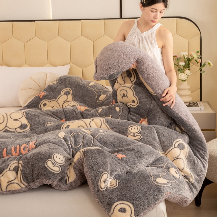 91家纺网 家纺一手货源 找家纺 梦初语 2025新款羊羔绒被子棉被双面绒冬被秋冬季保暖加厚雪花绒被芯直播 luck小胖熊