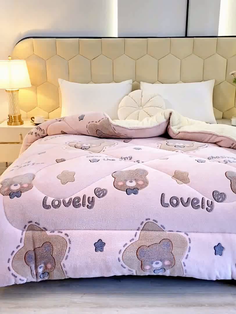 91家纺网 家纺一手货源 找家纺 梦初语 2025新款羊羔绒被子棉被双面绒冬被秋冬季保暖加厚雪花绒被芯直播 星星熊宝