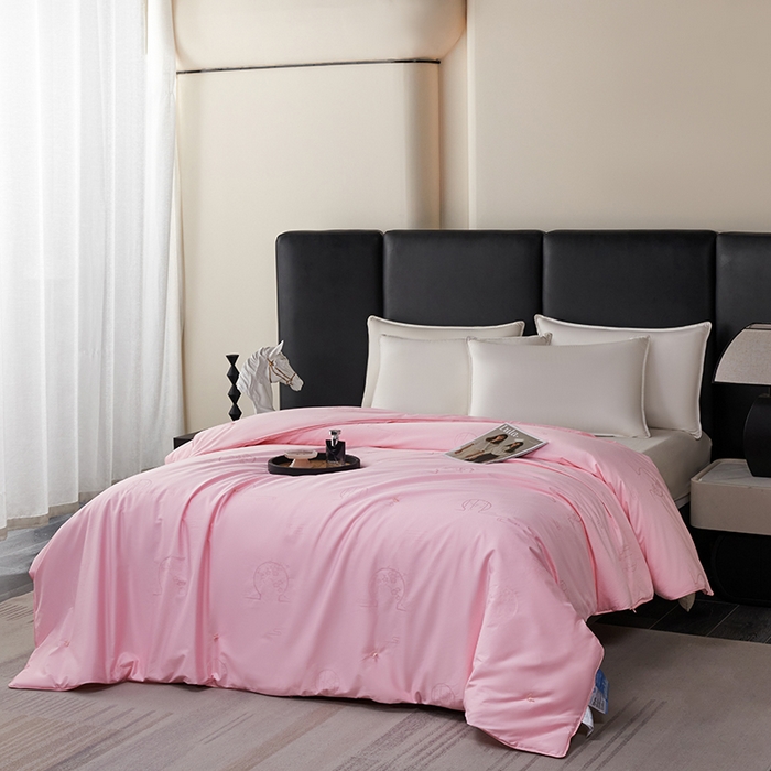 91家纺网 家纺一手货源 找家纺 蚕云阁蚕丝家居 2025新款舒适蚕丝被一级桑蚕丝蚕韵江南系列被子被芯 粉玉一级桑蚕丝