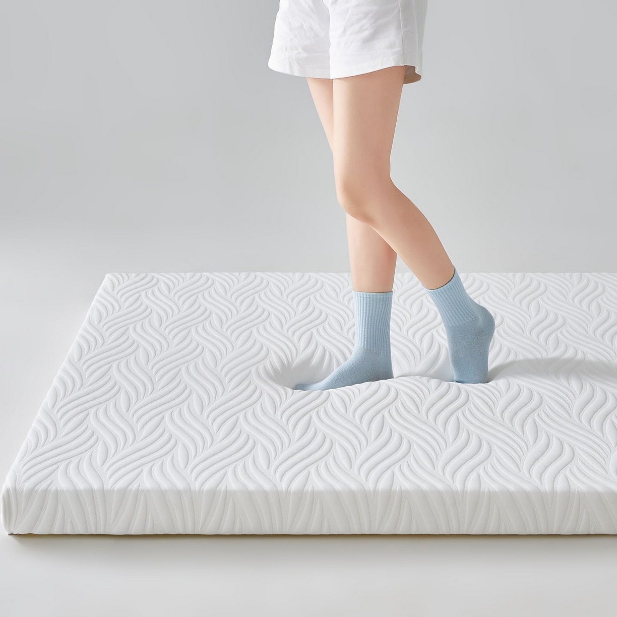 91家纺网 家纺一手货源 找家纺 暖季家纺 2025新款零压深睡眠成人记忆棉针织棉提花床垫 清韵