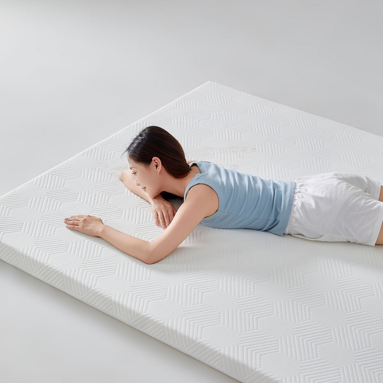 91家纺网 家纺一手货源 找家纺 暖季家纺 2025新款零压深睡眠成人记忆棉针织棉提花床垫 云逸