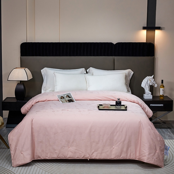 91家纺网 家纺一手货源 找家纺 蚕云阁蚕丝家居 2025新款舒适蚕丝被双宫桑蚕丝花赋系列被子被芯 豆沙双宫桑蚕丝