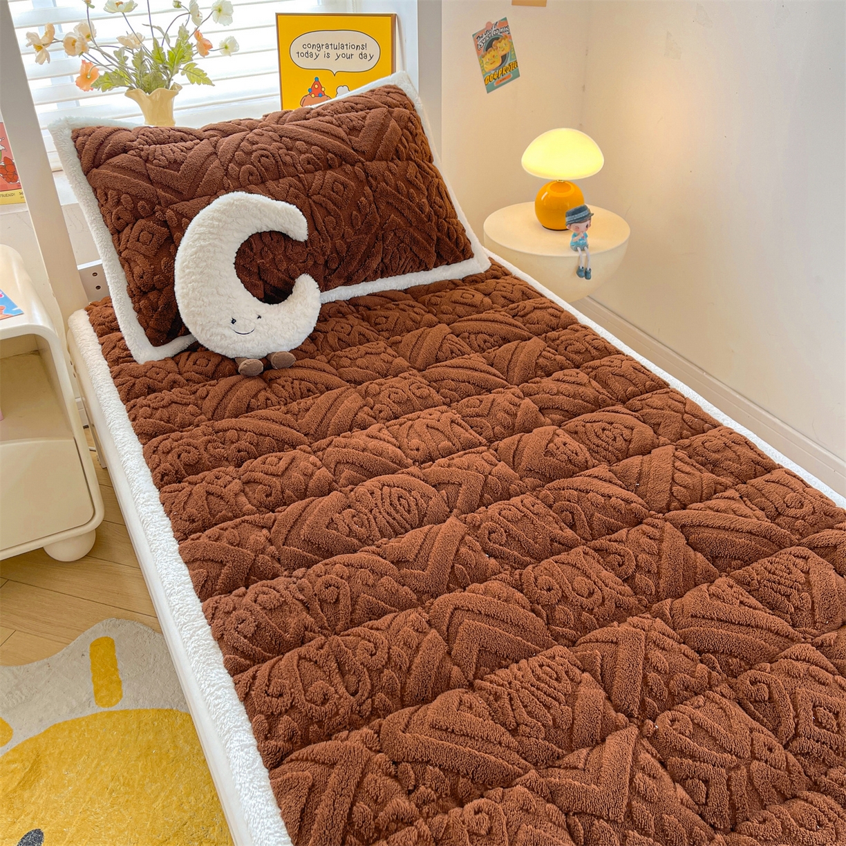 91家纺网 家纺一手货源 找家纺 雯豆家纺 2025新款加厚塔芙绒床垫床褥床护垫学生宿舍床大学生单人褥子 塔芙绒床褥-英伦焦糖