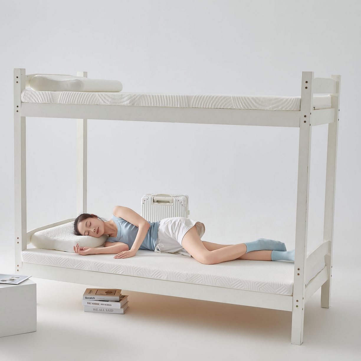 91家纺网 家纺一手货源 找家纺 暖季家纺 2025新款零压深睡眠学生记忆棉针织棉提花床垫 云逸