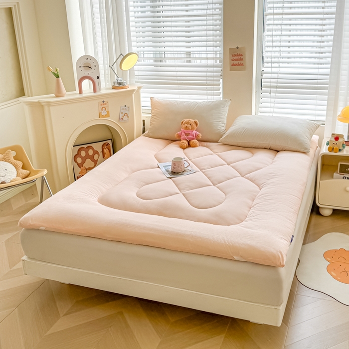 91家纺网 家纺一手货源 找家纺 贝扬思家纺 2025新款云感双层纱软床垫床褥 白桃粉