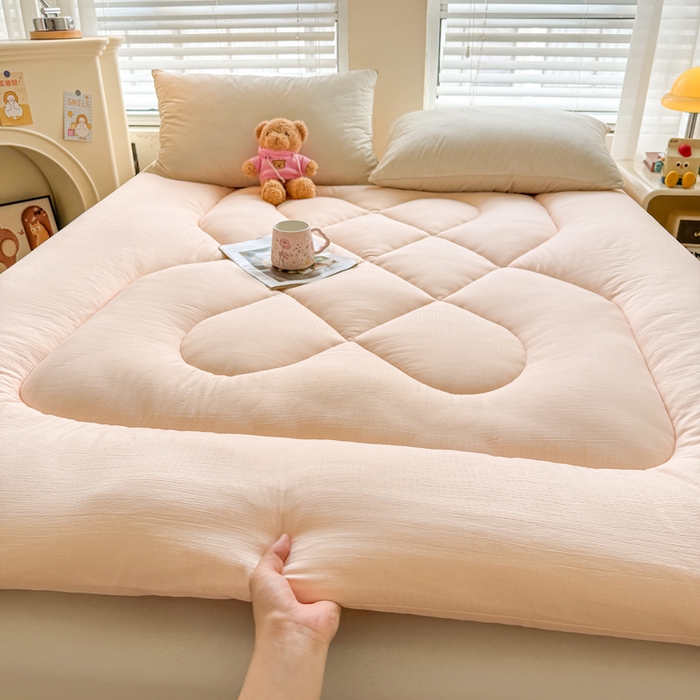 91家纺网 家纺一手货源 找家纺 贝扬思家纺 2025新款云感双层纱软床垫床褥 白桃粉