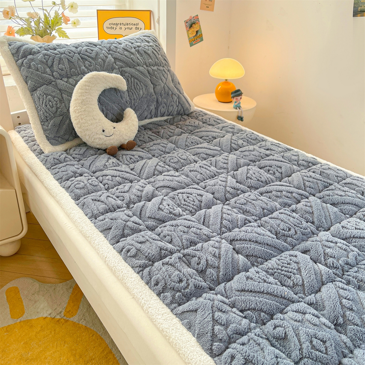 91家纺网 家纺一手货源 找家纺 雯豆家纺 2025新款加厚塔芙绒床垫床褥床护垫学生宿舍床大学生单人褥子 塔芙绒床褥-英伦蓝灰