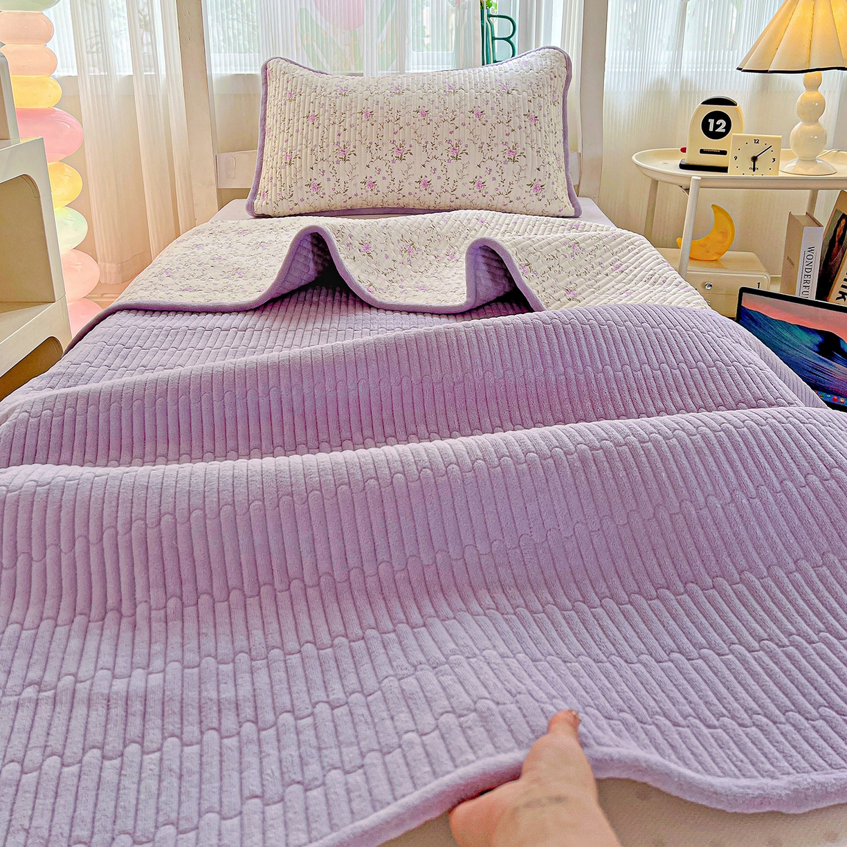 91家纺网 家纺一手货源 找家纺 恒尚居 2025新款学生床盖纯棉牛奶绒正反两用夹棉床单床垫-秋冬款-四季通用【系列一】 熏衣紫【A纯棉-B宝宝绒】