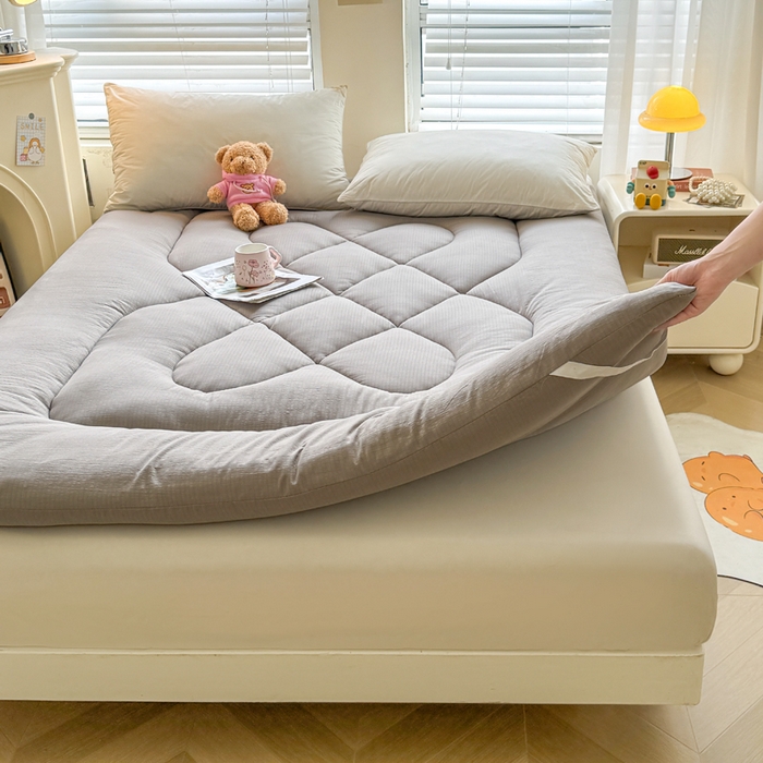 91家纺网 家纺一手货源 找家纺 贝扬思家纺 2025新款云感双层纱软床垫床褥 冰山灰