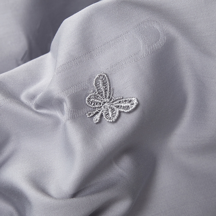 91家纺网 家纺一手货源 找家纺 蚕云阁蚕丝家居 2025新款舒适蚕丝被双宫桑蚕丝蚕韵江南系列被子被芯 高级灰双宫桑蚕丝