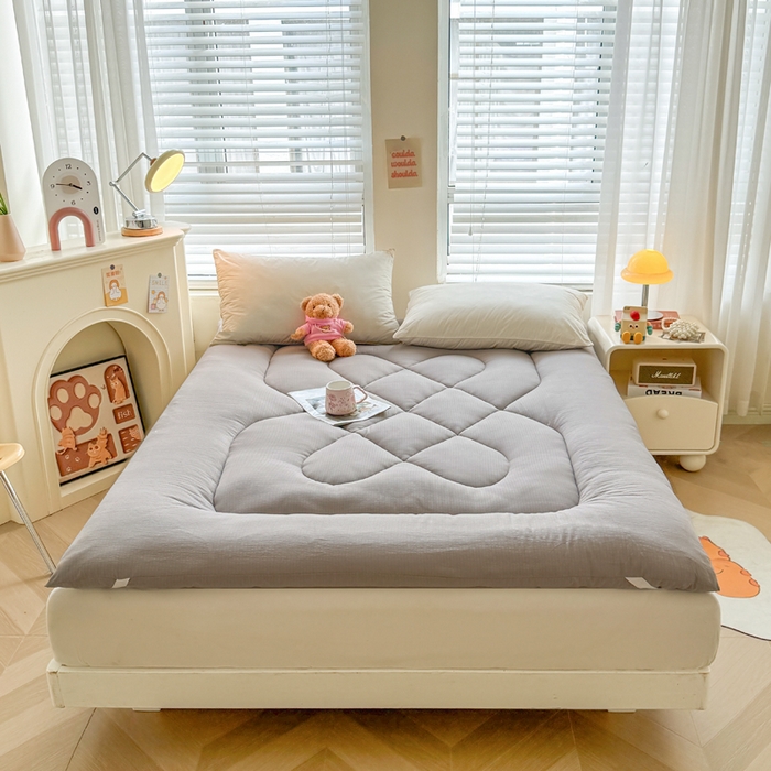 91家纺网 家纺一手货源 找家纺 贝扬思家纺 2025新款云感双层纱软床垫床褥 冰山灰