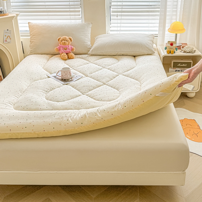 91家纺网 家纺一手货源 找家纺 贝扬思家纺 2025新款云感双层纱软床垫床褥 彩糖