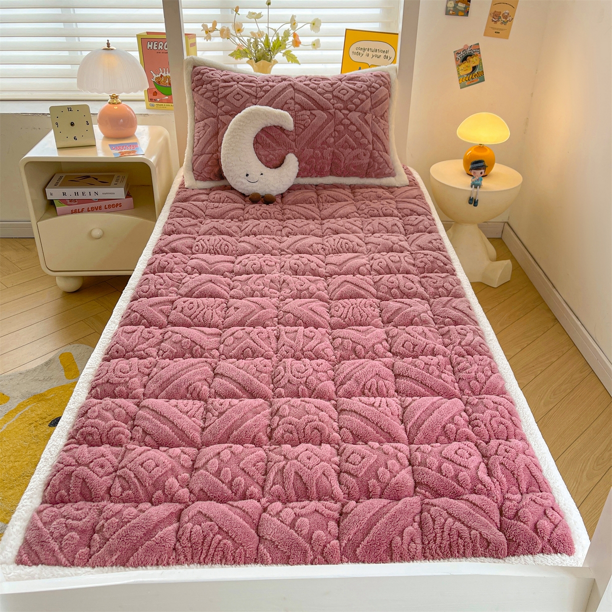 91家纺网 家纺一手货源 找家纺 雯豆家纺 2025新款加厚塔芙绒床垫床褥床护垫学生宿舍床大学生单人褥子 塔芙绒床褥-英伦藕粉