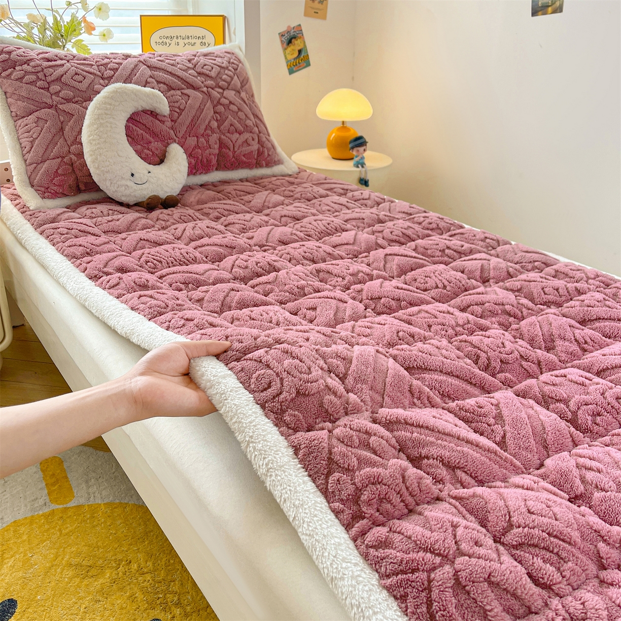 91家纺网 家纺一手货源 找家纺 雯豆家纺 2025新款加厚塔芙绒床垫床褥床护垫学生宿舍床大学生单人褥子 塔芙绒床褥-英伦藕粉