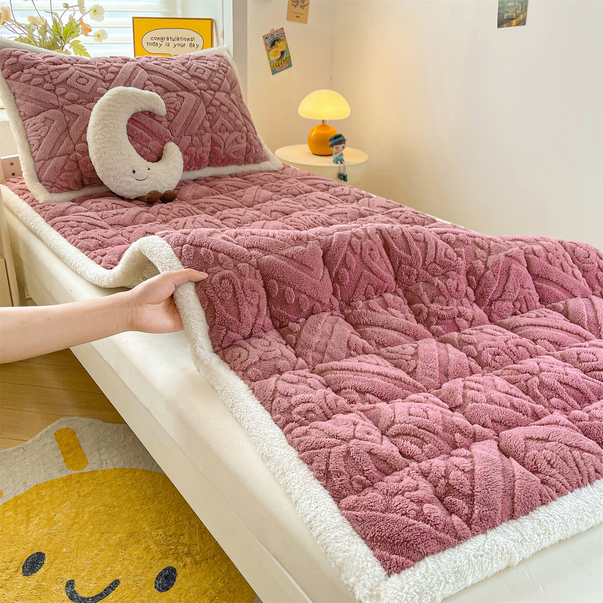 91家纺网 家纺一手货源 找家纺 雯豆家纺 2025新款加厚塔芙绒床垫床褥床护垫学生宿舍床大学生单人褥子 塔芙绒床褥-英伦藕粉