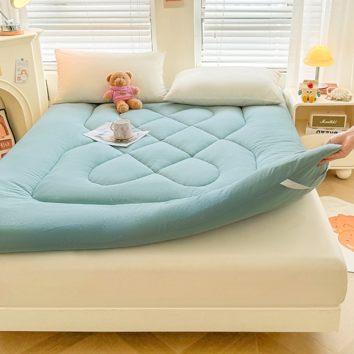 91家纺网 家纺一手货源 找家纺 贝扬思家纺 2025新款云感双层纱软床垫床褥 青蓝