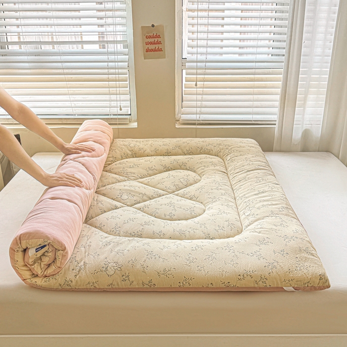 91家纺网 家纺一手货源 找家纺 贝扬思家纺 2025新款云感双层纱软床垫床褥 小兔芽芽