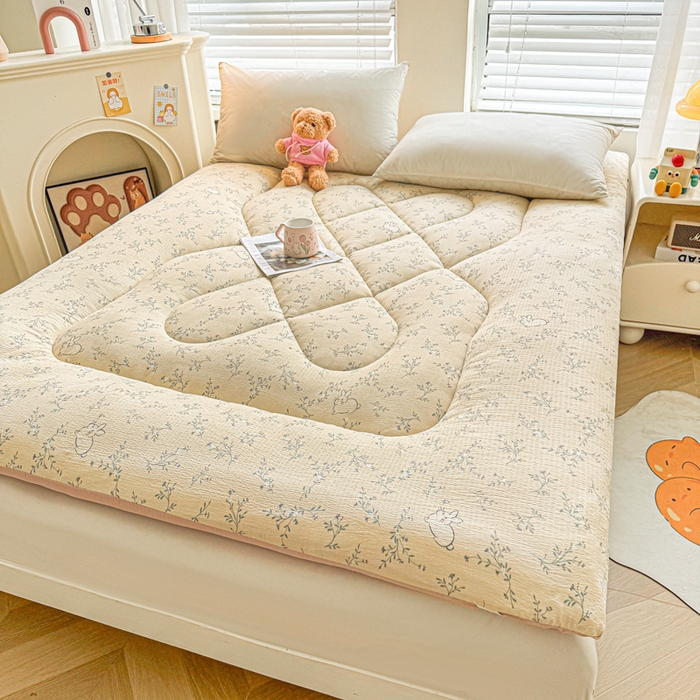 91家纺网 家纺一手货源 找家纺 贝扬思家纺 2025新款云感双层纱软床垫床褥 小兔芽芽