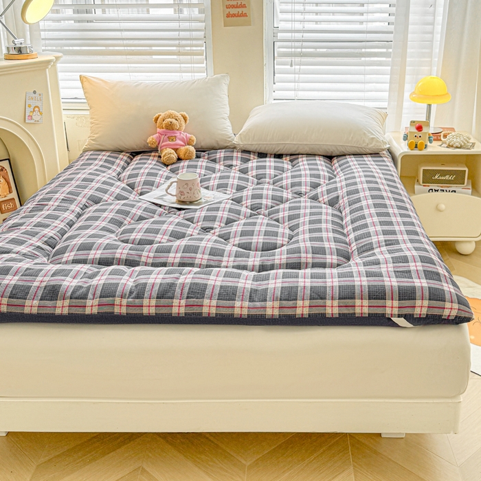 91家纺网 家纺一手货源 找家纺 贝扬思家纺 2025新款云感双层纱软床垫床褥 宇宙